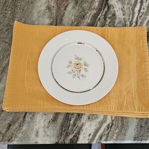 Yellow Cloth Placemats  8 Pieces